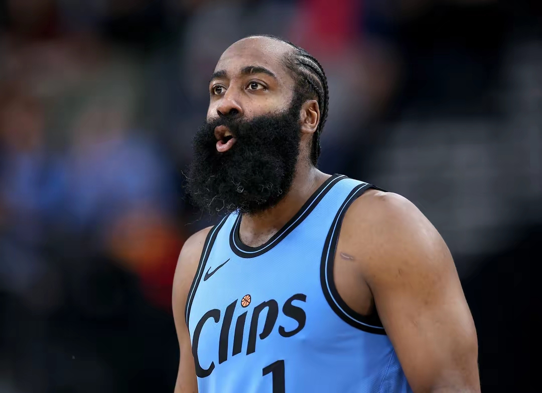 战术调整引发热议!,哈登在掘金比赛中重返赛场比赛高潮迭起的简单介绍 战术调整引发热议!,哈登在掘金比赛中重返赛场比赛高潮迭起的简单介绍