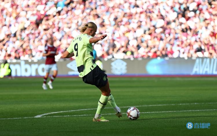 哈兰德连续十五场比赛得分超过夺冠,FPX不断突破!气势如虹延续 哈兰德连续十五场比赛得分超过夺冠,FPX不断突破!气势如虹延续