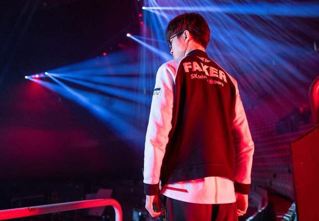 关于DWG前途光明！，Faker新星出色发挥表现突出比赛高潮迭起的信息