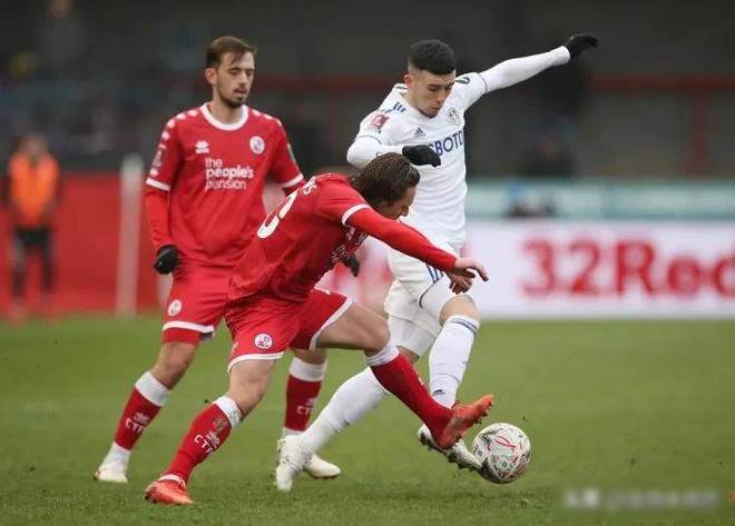 集结日俄克拉荷马雷霆备战英超;远射贴柱细节曝光;球迷炸锅;资深球员宣示担当的简单介绍 集结日俄克拉荷马雷霆备战英超;远射贴柱细节曝光;球迷炸锅;资深球员宣示担当的简单介绍