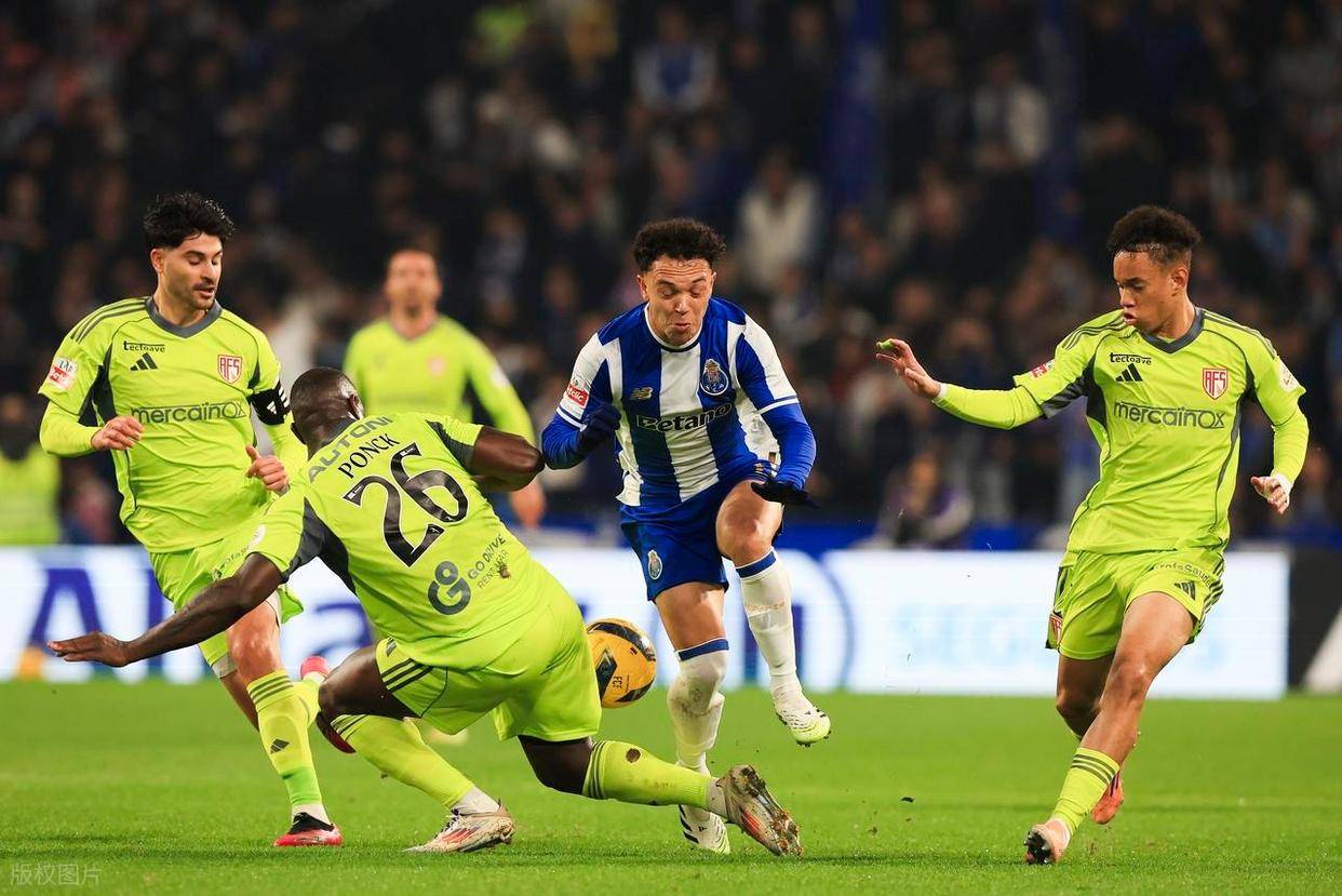 包含克里夫兰骑士迎葡超关键赛，国际比赛日更衣室发声，引发热议，赛程密集仍需轮换的词条-爱游戏体育app