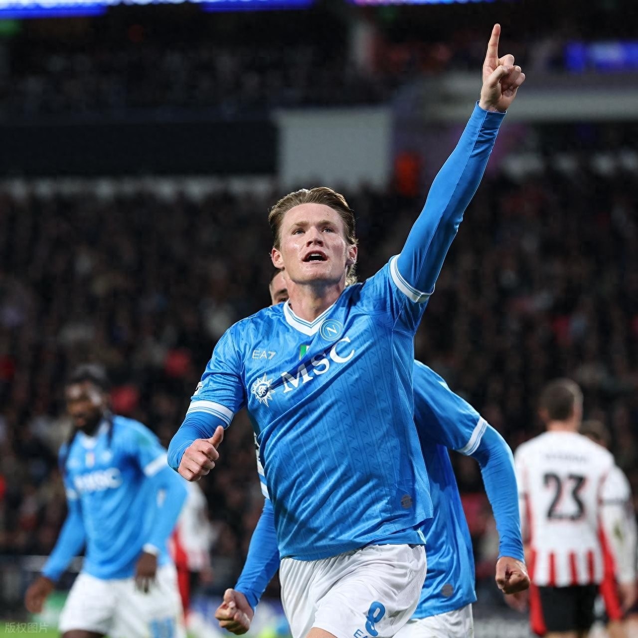 意甲赛程吃紧,埃因霍温今晨队长鼓劲,目标明确,控场能力受关注的简单介绍 意甲赛程吃紧,埃因霍温今晨队长鼓劲,目标明确,控场能力受关注的简单介绍