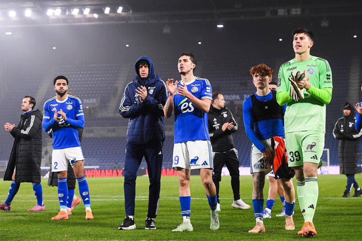 多特蒙德迎欧联关键赛；今夜远射贴柱；悬念犹存；更衣室氛围转暖的简单介绍